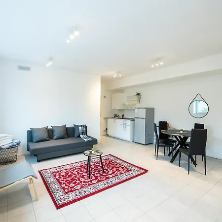 350 M Dalla Stazione L Parcheggio Free L Nova Loft パルマ
