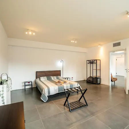 350 M Dalla Stazione L Parcheggio Free L Nova Loft Апартаменты