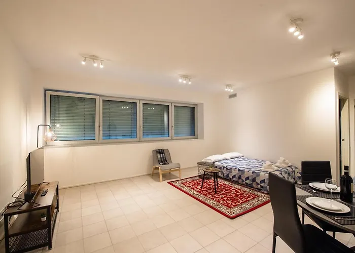 350 M Dalla Stazione L Parcheggio Free L Nova Loft *