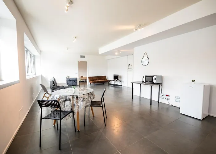 350 M Dalla Stazione L Parcheggio Free L Nova Loft Parma