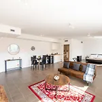 Διαμέρισμα 350 M Dalla Stazione L Parcheggio Free L Nova Loft *