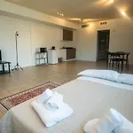350 M Dalla Stazione L Parcheggio Free L Nova Loft Апартаменты *