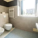 350 M Dalla Stazione L Parcheggio Free L Nova Loft Парма