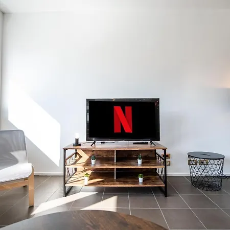 350 M Dalla Stazione L Parcheggio Free L Nova Loft Парма