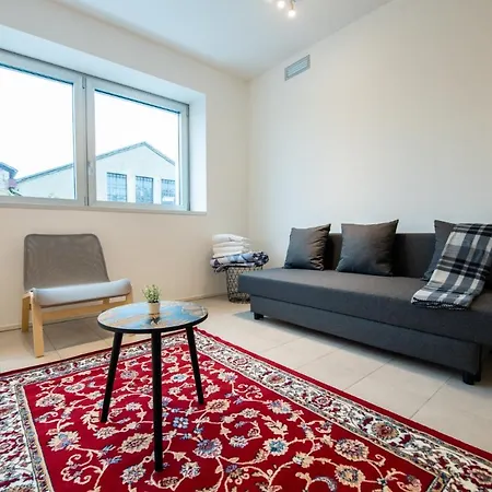 Apartament 350 M Dalla Stazione L Parcheggio Free L Nova Loft