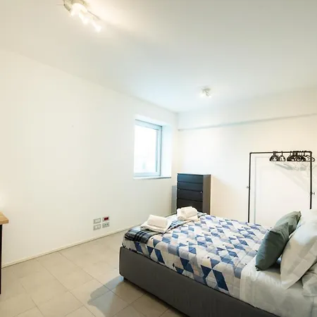 דירה 350 M Dalla Stazione L Parcheggio Free L Nova Loft *