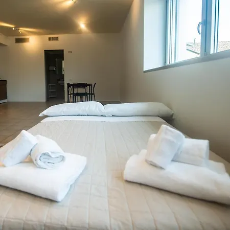 דירה 350 M Dalla Stazione L Parcheggio Free L Nova Loft *