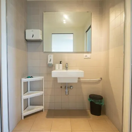 350 M Dalla Stazione L Parcheggio Free L Nova Loft פארמה