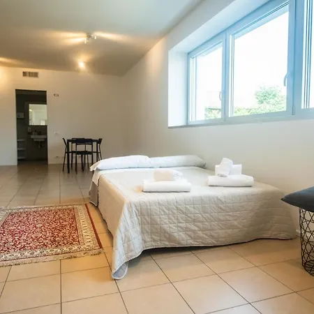 350 M Dalla Stazione L Parcheggio Free L Nova Loft דירה *