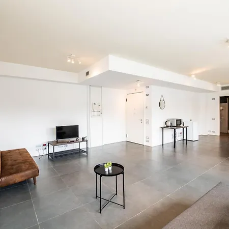 Apartamento 350 M Dalla Stazione L Parcheggio Free L Nova Loft *