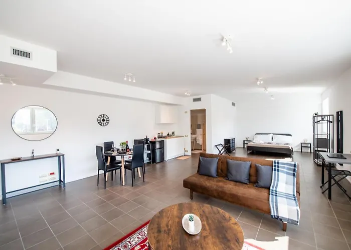 Apartament 350 M Dalla Stazione L Parcheggio Free L Nova Loft