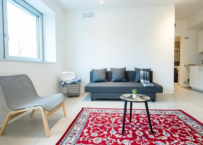 350 M Dalla Stazione L Parcheggio Free L Nova Loft Апартаменты