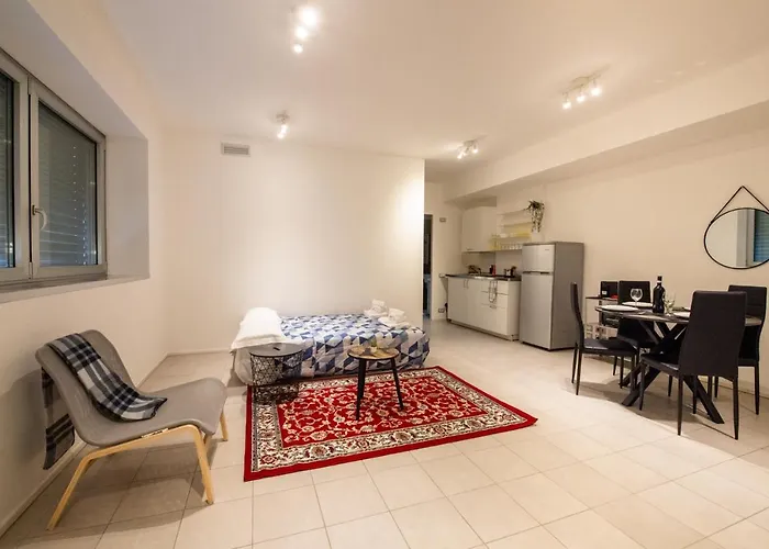 Apartament 350 M Dalla Stazione L Parcheggio Free L Nova Loft