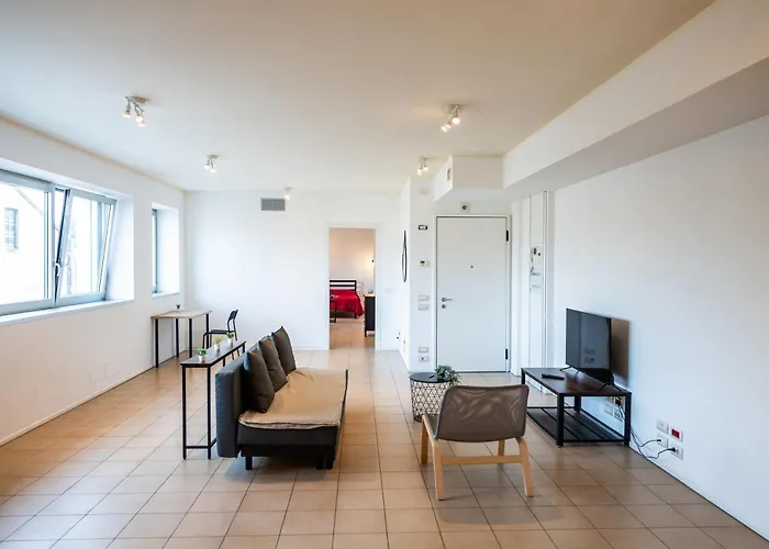 Apartamento 350 M Dalla Stazione L Parcheggio Free L Nova Loft